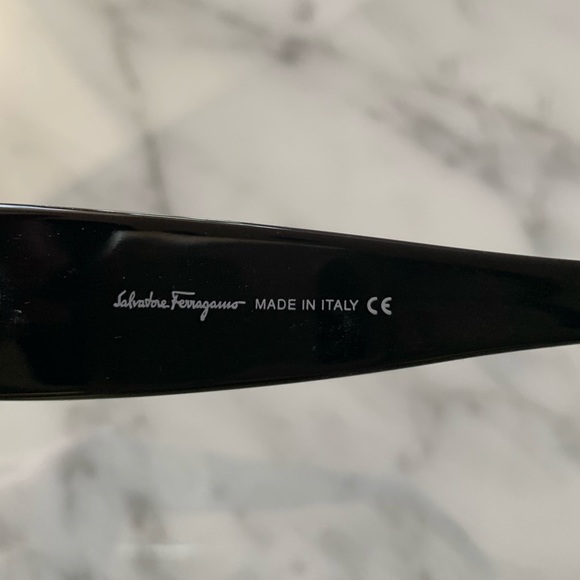 Salvatore Ferragamo Sunglasses with Swarovski - Picture 3 of 15